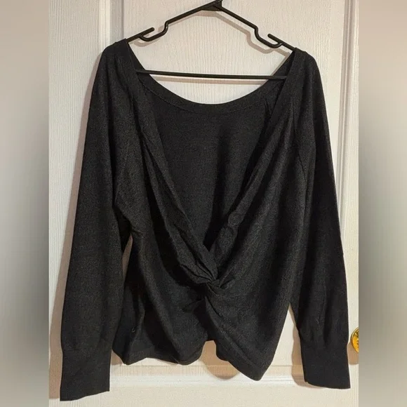 NWT Victoria Secret Sport Open Back Twist Grey Long Sleeve Top Size Large - Picture 4 of 7